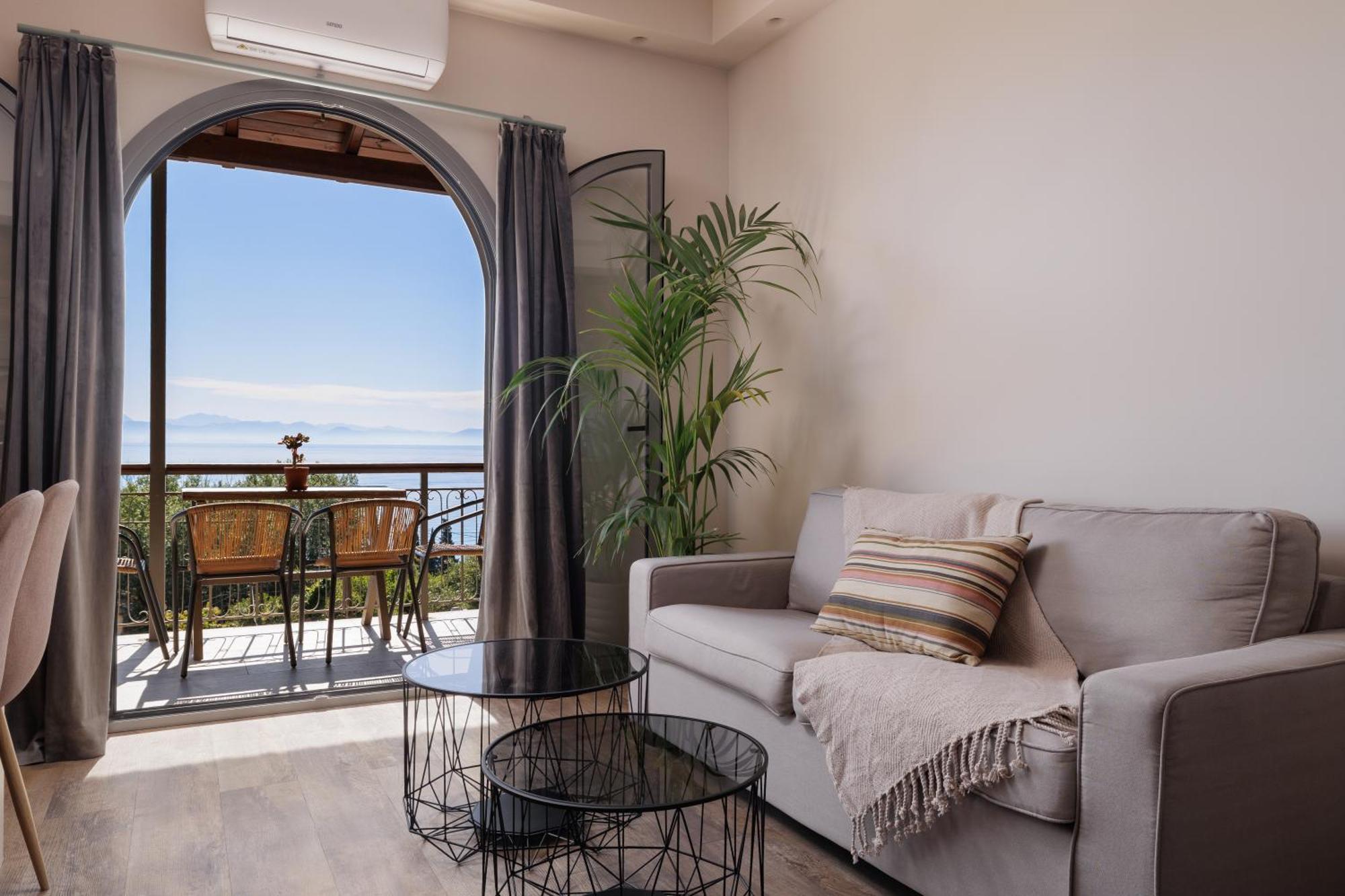 Villa Manolatou *