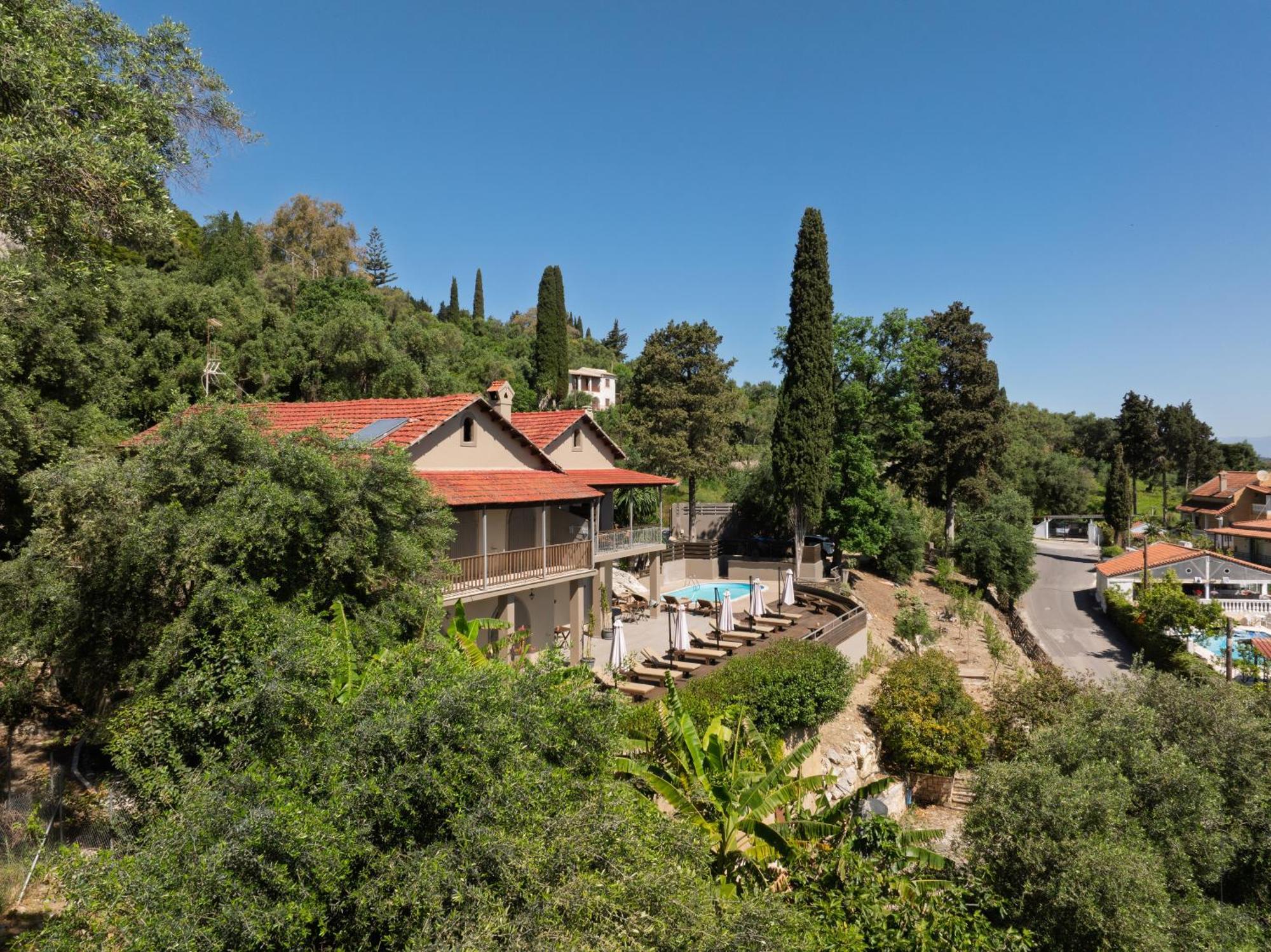 Villa Manolatou *
